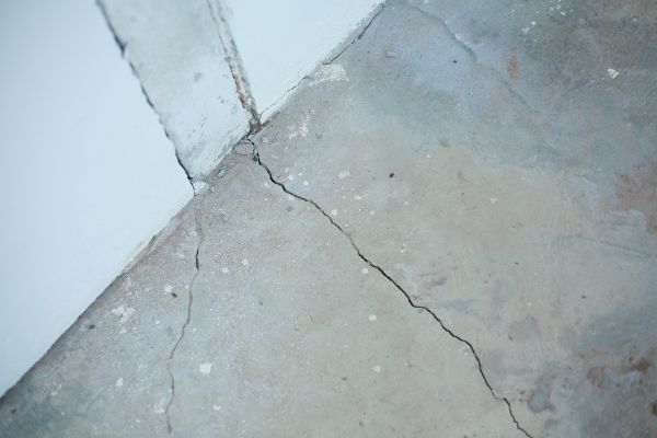 Cost of Garage Crack Repair in Jeffersonville